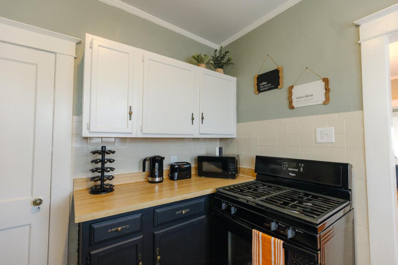 Historic Revival 2Br Midtown Memphis Free Parking Fast Wifi Free Parking Yes Pets Villa ภายนอก รูปภาพ